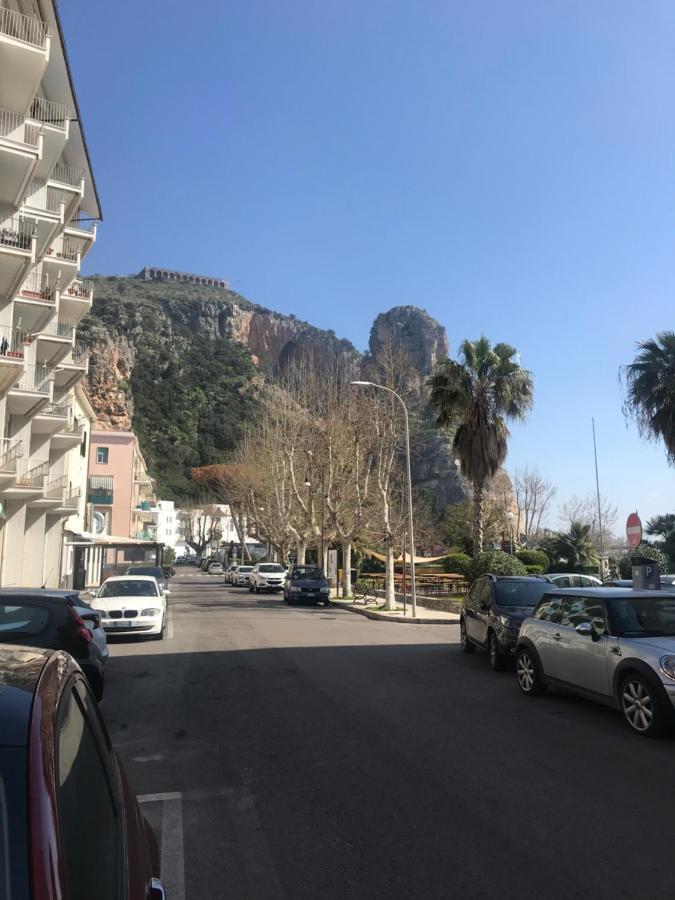 تيراتشينا B E B Riviera Di Levante المظهر الخارجي الصورة
