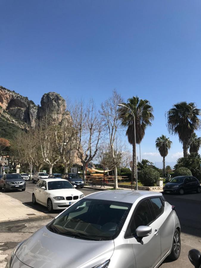 تيراتشينا B E B Riviera Di Levante المظهر الخارجي الصورة