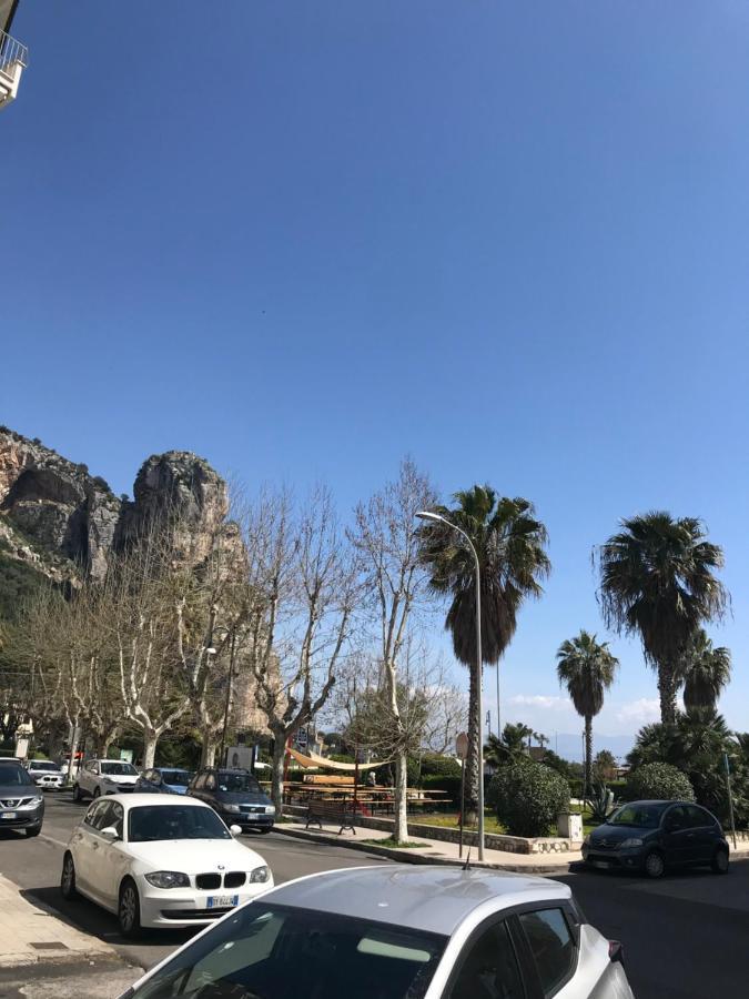 تيراتشينا B E B Riviera Di Levante المظهر الخارجي الصورة